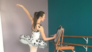Our Pointe soloist taps into her creative side at the easle. 